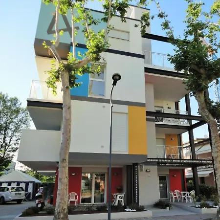 Colourful Modern Flat In Lignano - Beahost