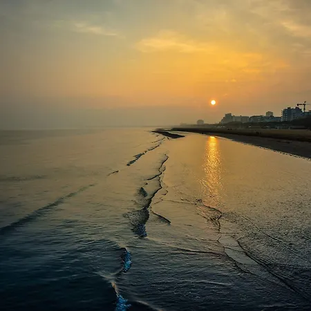 Colourful Modern Flat In Lignano-beahost Appartement Lignano Sabbiadoro